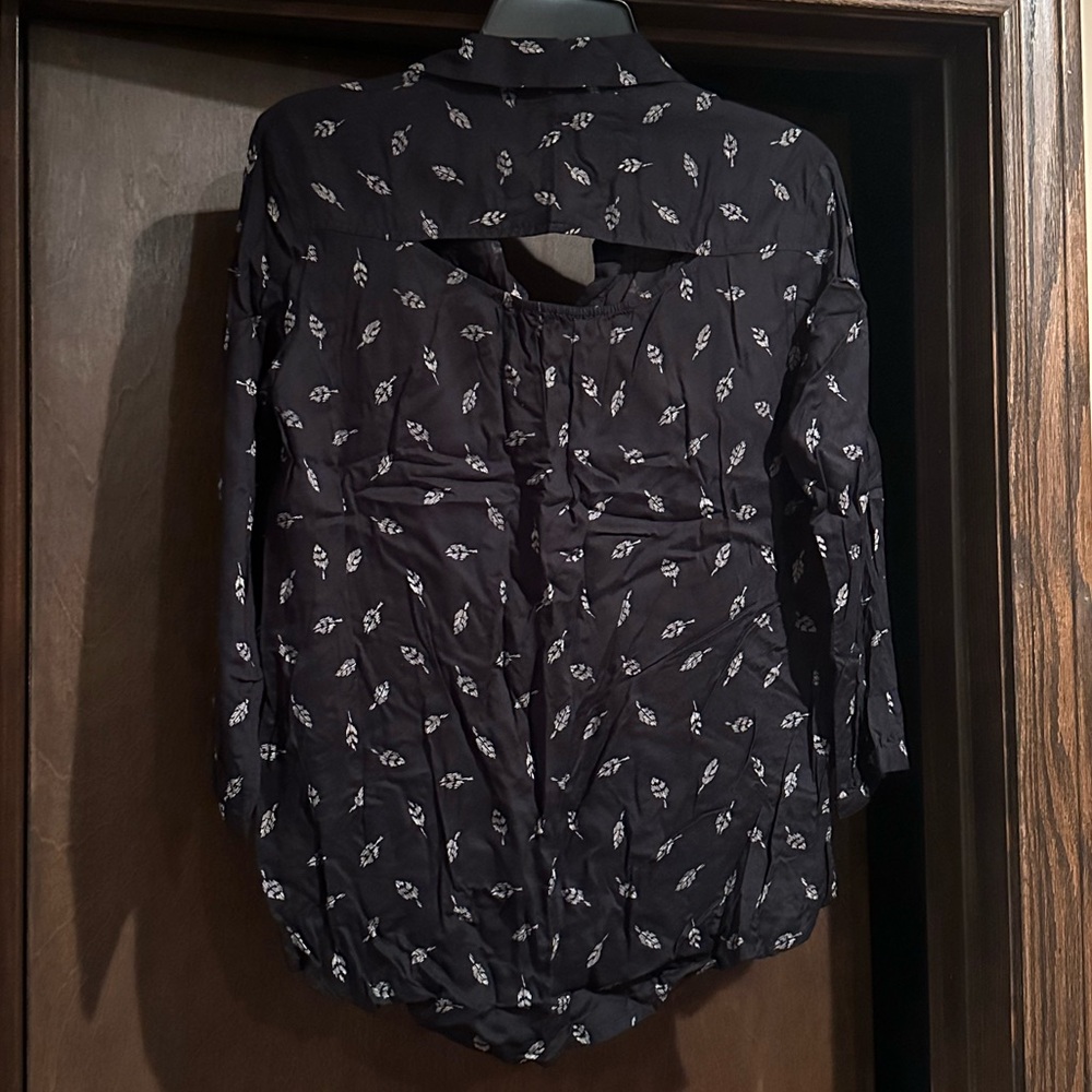 Feather Blouse - Picture 4 of 4